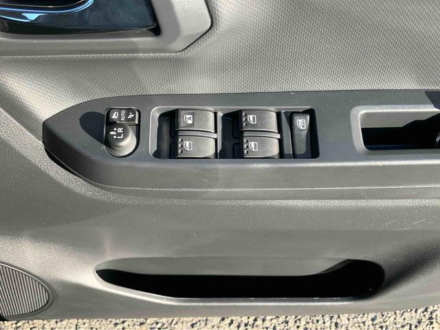 ミライースG SAIII 4WDLEDヘッドランプ オートライト オートハイビーム シートヒーター アルミホイール スマアシ コーナーセンサー デジタルメーター 電格ミラー スモークガラス サイドレバー式駐車ブレーキ キーフリー(千葉県)の中古車