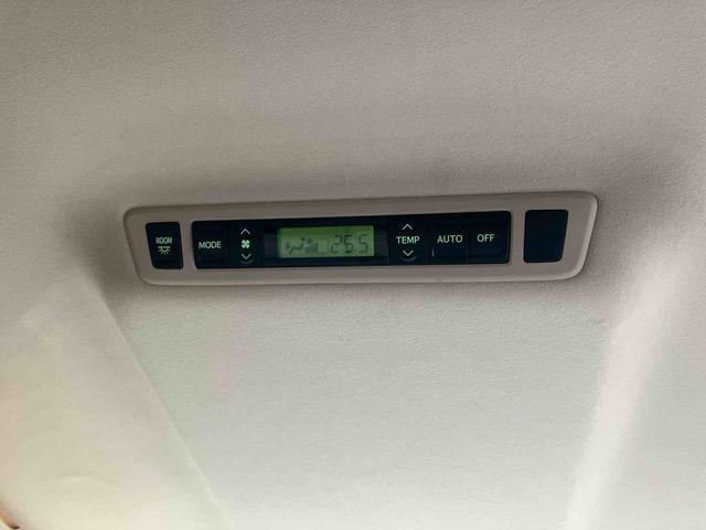 ヴェルファイア２．４Ｘナビ／ＴＶ／ＤＶＤ／ＢＴ　バックカメラ　ＥＴＣ　ＨＩＤヘッドライト　オートライト　左側電動スライドドア　トップシェイドガラス　オートエアコン　ステアリングリモコン　ニーエアバッグ　キーフリー　アルミ（千葉県）の中古車