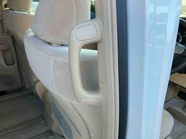 ヴェルファイア２．４Ｘナビ／ＴＶ／ＤＶＤ／ＢＴ　バックカメラ　ＥＴＣ　ＨＩＤヘッドライト　オートライト　左側電動スライドドア　トップシェイドガラス　オートエアコン　ステアリングリモコン　ニーエアバッグ　キーフリー　アルミ（千葉県）の中古車