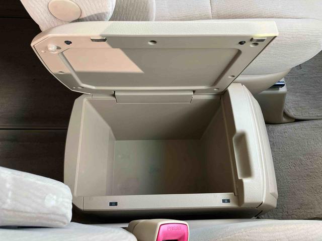 ヴェルファイア２．４Ｘナビ／ＴＶ／ＤＶＤ／ＢＴ　バックカメラ　ＥＴＣ　ＨＩＤヘッドライト　オートライト　左側電動スライドドア　トップシェイドガラス　オートエアコン　ステアリングリモコン　ニーエアバッグ　キーフリー　アルミ（千葉県）の中古車