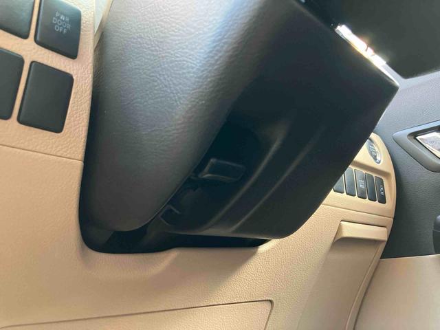 ヴェルファイア２．４Ｘナビ／ＴＶ／ＤＶＤ／ＢＴ　バックカメラ　ＥＴＣ　ＨＩＤヘッドライト　オートライト　左側電動スライドドア　トップシェイドガラス　オートエアコン　ステアリングリモコン　ニーエアバッグ　キーフリー　アルミ（千葉県）の中古車