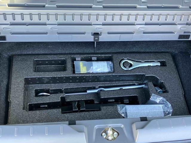 タフトＧターボ　ダーククロムベンチャー　４ＷＤダイハツ純正ナビ　ガラスルーフ　ルーフレール　１５インチアルミ　ＬＥＤヘッドライト＆フォグランプ　バックカメラ　シートヒーター　電動駐車ブレーキ　自動追従クルコン　衝突被害軽減ブレーキ（千葉県）の中古車