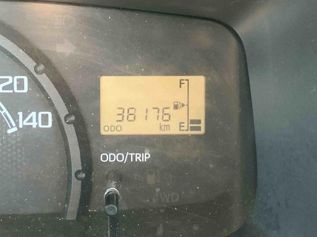 ハイゼットトラックスタンダード 農用スペシャル4WD 5速MT 荷台三方開 リヤ4枚リーフ 荷台作業灯 バッテリーカバー リヤデフロック PS AM/FMラジオ ハロゲンヘッドランプ 大型ヘッドレスト サイドレバー式駐車ブレーキ アシストグリップ(千葉県)の中古車