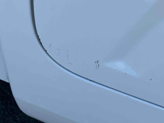 ハイゼットトラックスタンダード 農用スペシャル4WD 5速MT 荷台三方開 リヤ4枚リーフ 荷台作業灯 バッテリーカバー リヤデフロック PS AM/FMラジオ ハロゲンヘッドランプ 大型ヘッドレスト サイドレバー式駐車ブレーキ アシストグリップ(千葉県)の中古車