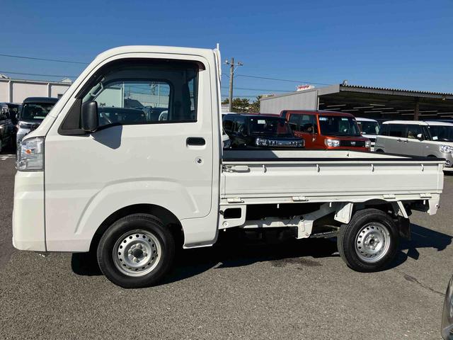 ハイゼットトラックスタンダード 農用スペシャル4WD 5速MT 荷台三方開 リヤ4枚リーフ 荷台作業灯 バッテリーカバー リヤデフロック PS AM/FMラジオ ハロゲンヘッドランプ 大型ヘッドレスト サイドレバー式駐車ブレーキ アシストグリップ(千葉県)の中古車