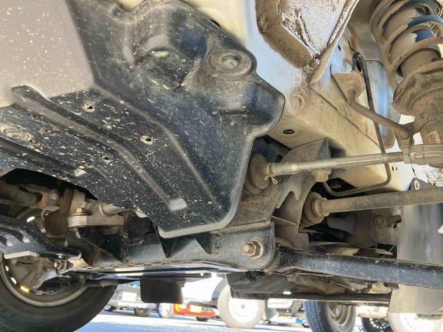 ハイゼットトラックスタンダード 農用スペシャル4WD 5速MT 荷台三方開 リヤ4枚リーフ 荷台作業灯 バッテリーカバー リヤデフロック PS AM/FMラジオ ハロゲンヘッドランプ 大型ヘッドレスト サイドレバー式駐車ブレーキ アシストグリップ(千葉県)の中古車