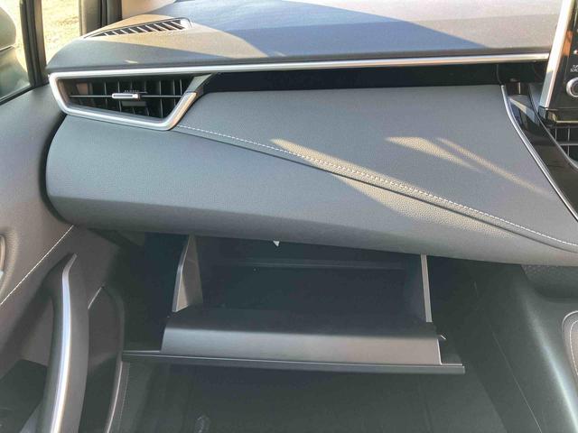 カローラハイブリッド Sハイブリッド ナビ/TV/BT/USB Bカメラ 前後ドラレコ ETC 全車速追従クルコン コーナーセンサー LEDヘッドライト オートライト 電動駐車ブレーキ 革巻ステアリング スマートキー アルミ(千葉県)の中古車