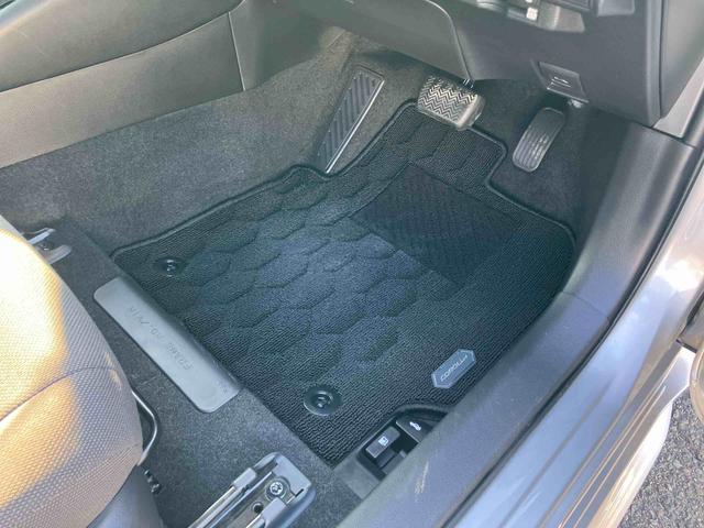 カローラハイブリッド Sハイブリッド ナビ/TV/BT/USB Bカメラ 前後ドラレコ ETC 全車速追従クルコン コーナーセンサー LEDヘッドライト オートライト 電動駐車ブレーキ 革巻ステアリング スマートキー アルミ(千葉県)の中古車