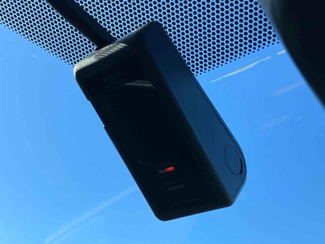 シエンタハイブリッド　ファンベースＧハイブリッド　ナビ／ＴＶ／ＢＴ　ＡＵＸ接続　全周囲カメラ　ドラレコ　ＬＥＤヘッドライト　オートライト　オートクルーズ　シートヒーター　ステアリングヒーター　革巻きステアリング　オートエアコン　ステリモ（千葉県）の中古車