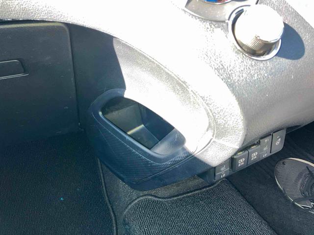 シエンタハイブリッド　ファンベースＧハイブリッド　ナビ／ＴＶ／ＢＴ　ＡＵＸ接続　全周囲カメラ　ドラレコ　ＬＥＤヘッドライト　オートライト　オートクルーズ　シートヒーター　ステアリングヒーター　革巻きステアリング　オートエアコン　ステリモ（千葉県）の中古車