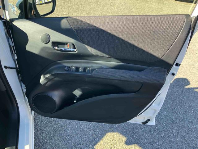 シエンタハイブリッド　ファンベースＧハイブリッド　ナビ／ＴＶ／ＢＴ　ＡＵＸ接続　全周囲カメラ　ドラレコ　ＬＥＤヘッドライト　オートライト　オートクルーズ　シートヒーター　ステアリングヒーター　革巻きステアリング　オートエアコン　ステリモ（千葉県）の中古車