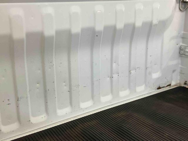 アクティトラックタウンテールゲートチェーン ゲートプロテクター 荷台マット 荷台作業灯 CDラジオチューナー キーレスエントリー パワーウインドウ ショッピングフック マニュアルレベリング機能付ハロゲンヘッドライト(千葉県)の中古車