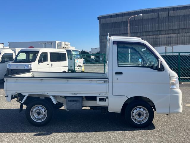 ハイゼットトラック農用スペシャルゲートプロテクター　ガードフレームプロテクター　荷台マット　テールゲートチェーン　荷台作業灯　スピーカー一体型ラジオチューナー　マニュアルレベリング機能付ハロゲンヘッドライト　ラバーマット（千葉県）の中古車