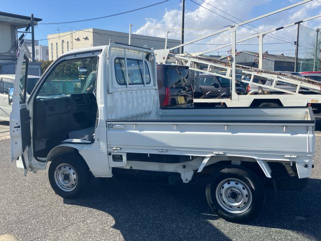 ハイゼットトラック農用スペシャルゲートプロテクター　ガードフレームプロテクター　荷台マット　テールゲートチェーン　荷台作業灯　スピーカー一体型ラジオチューナー　マニュアルレベリング機能付ハロゲンヘッドライト　ラバーマット（千葉県）の中古車
