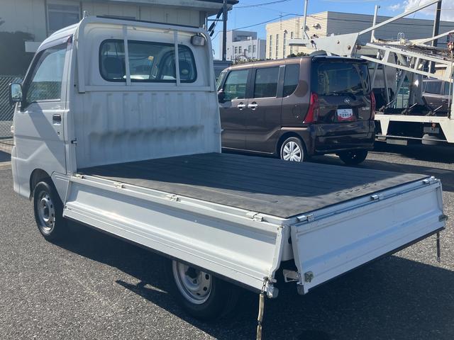 ハイゼットトラック農用スペシャルゲートプロテクター　ガードフレームプロテクター　荷台マット　テールゲートチェーン　荷台作業灯　スピーカー一体型ラジオチューナー　マニュアルレベリング機能付ハロゲンヘッドライト　ラバーマット（千葉県）の中古車