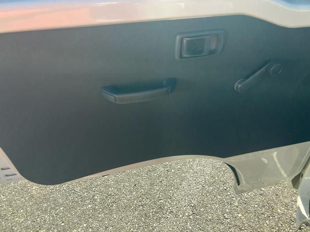 ハイゼットトラック農用スペシャルゲートプロテクター　ガードフレームプロテクター　荷台マット　テールゲートチェーン　荷台作業灯　スピーカー一体型ラジオチューナー　マニュアルレベリング機能付ハロゲンヘッドライト　ラバーマット（千葉県）の中古車