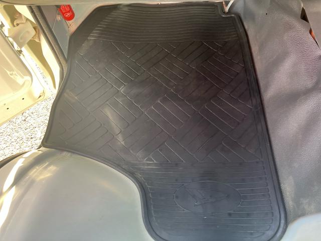 ハイゼットトラック農用スペシャルゲートプロテクター　ガードフレームプロテクター　荷台マット　テールゲートチェーン　荷台作業灯　スピーカー一体型ラジオチューナー　マニュアルレベリング機能付ハロゲンヘッドライト　ラバーマット（千葉県）の中古車