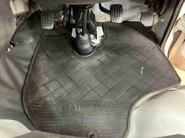 ハイゼットトラック農用スペシャルＶＳゲートプロテクター　荷台マット　荷台作業灯　テールゲートチェーン　ラバーマット　リヤ４枚リーフスプリング　マニュアルレベリング機能付ハロゲンヘッドライト　灰皿　シガーライター　ショッピングフック（千葉県）の中古車