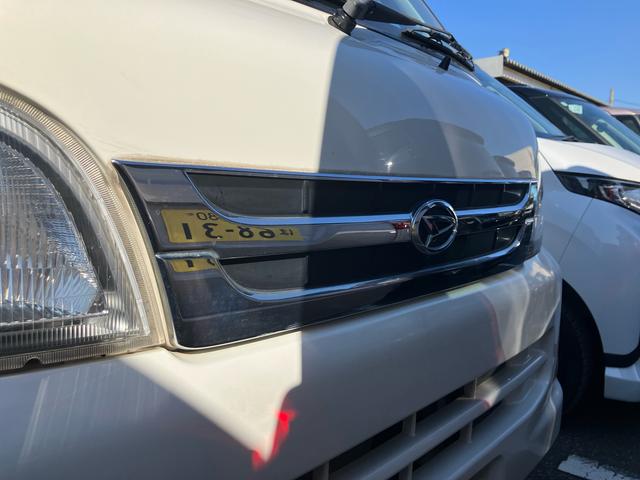 ハイゼットトラック農用スペシャルＶＳゲートプロテクター　荷台マット　荷台作業灯　テールゲートチェーン　ラバーマット　リヤ４枚リーフスプリング　マニュアルレベリング機能付ハロゲンヘッドライト　灰皿　シガーライター　ショッピングフック（千葉県）の中古車