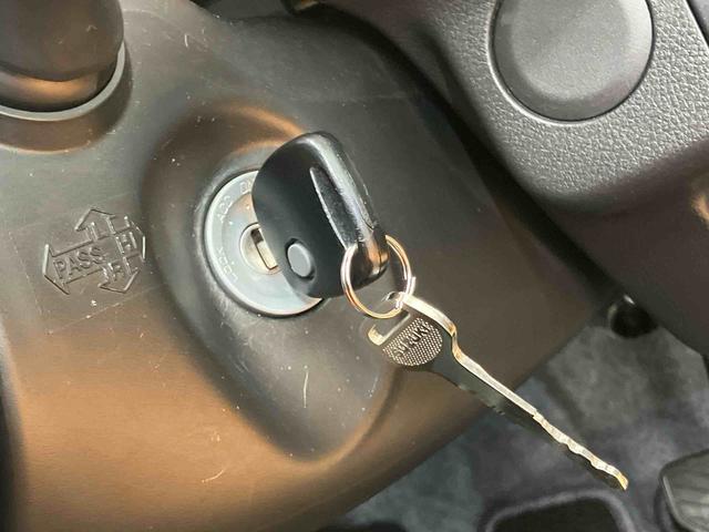 アルトＬ衝突被害軽減ブレーキ　横滑り防止装置　アイドリングストップ　マニュアルレベリング機能付ハロゲンヘッドライト　ＣＤラジオチューナー　ＡＵＸ接続　運転席シートヒーター　キーレスエントリー（千葉県）の中古車