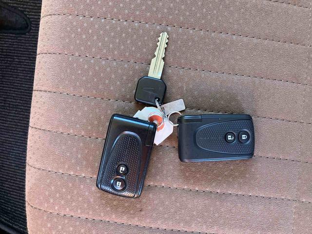 ミラココアココアプラスＸスペシャルコーデナビ／ＢＴ／１セグ／ＤＩＳＣ／バックカメラ　前ドラレコ　ＥＴＣ　フロント／サイドエアロ　リヤマットガード　ルーフレール　フォグランプ　クリアテールランプ　専用シート表皮　スマートキー　電格ドアミラー（千葉県）の中古車