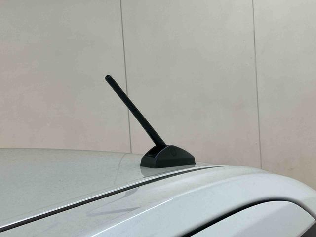 ムーヴＸ左側電動スライドドア　バニティーミラー付き左右サンバイザー　助手席シートバックポケット＋ショッピングフック　チルトステアリング　運転席シートリフター　バニティーミラー付き左右サンバイザー（千葉県）の中古車