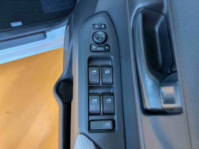 ムーヴＸ左側電動スライドドア　バニティーミラー付き左右サンバイザー　助手席シートバックポケット＋ショッピングフック　チルトステアリング　運転席シートリフター　バニティーミラー付き左右サンバイザー（千葉県）の中古車