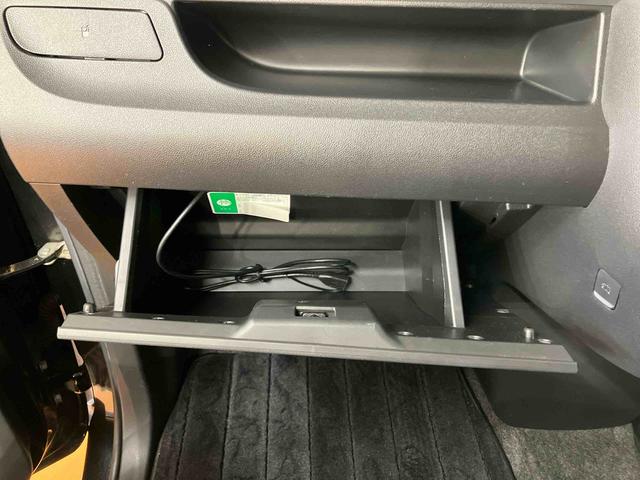 タントカスタムＸ　トップエディションＳＡIIIフロント．リヤ２カメラドライブレコーダー　ビルトインＥＴＣ　運転席シートヒーター　衝突被害軽減ブレーキ　横滑り防止装置　オートライト　オートハイビーム　バニティーミラー付き左右サンバイザー（千葉県）の中古車