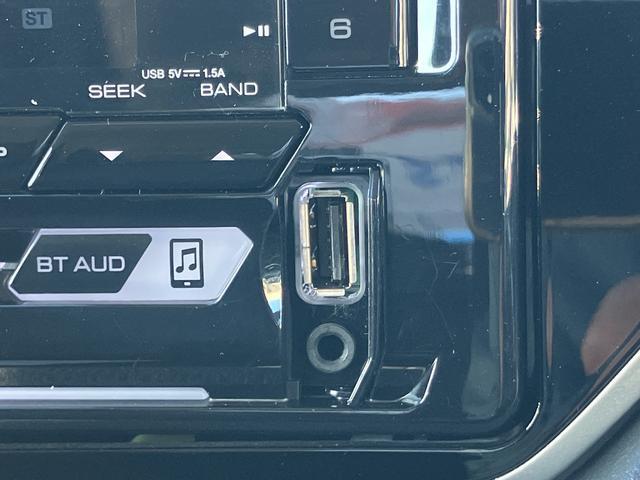 ムーヴＸリミテッドII　ＳＡIIIＣＤ／ＡＵＸ／ＵＳＢ　Ｂカメラ　ＬＥＤヘッドライト　オートライト　アイドリングストップ　ステリモ　キーレスエントリー　スマアシ　盗難防止警報　足踏み式駐車ブレーキ　プライバシーガラス　アルミホイール（千葉県）の中古車