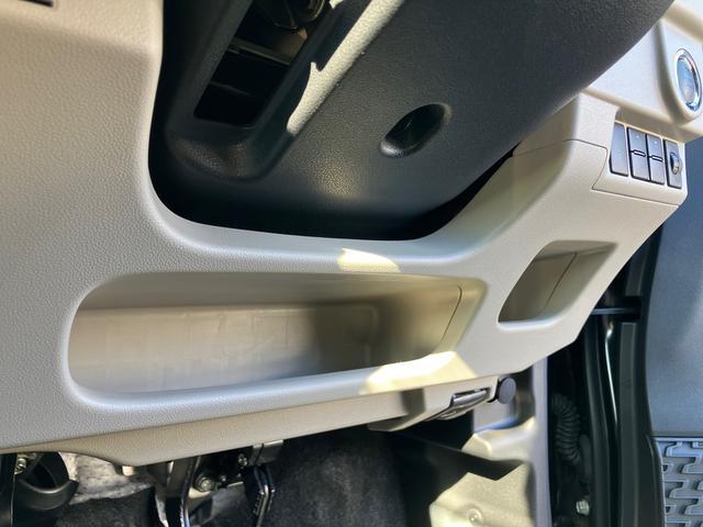 ムーヴＸリミテッドII　ＳＡIIIＣＤ／ＡＵＸ／ＵＳＢ　Ｂカメラ　ＬＥＤヘッドライト　オートライト　アイドリングストップ　ステリモ　キーレスエントリー　スマアシ　盗難防止警報　足踏み式駐車ブレーキ　プライバシーガラス　アルミホイール（千葉県）の中古車