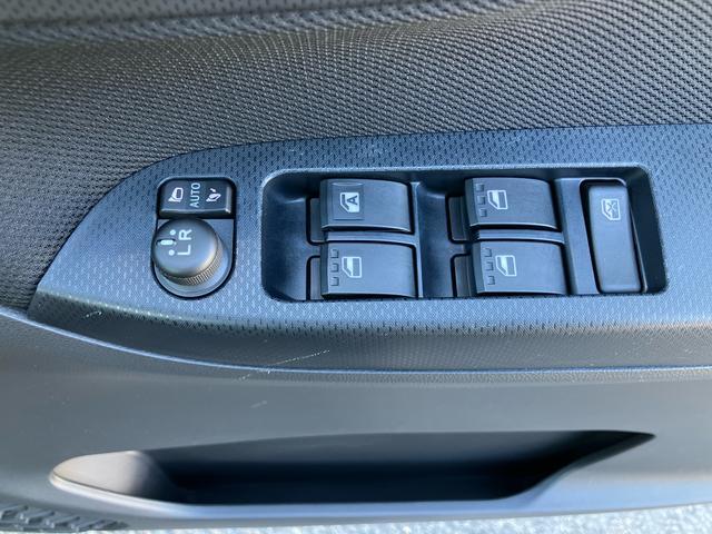 ムーヴＸリミテッドII　ＳＡIIIＣＤ／ＡＵＸ／ＵＳＢ　Ｂカメラ　ＬＥＤヘッドライト　オートライト　アイドリングストップ　ステリモ　キーレスエントリー　スマアシ　盗難防止警報　足踏み式駐車ブレーキ　プライバシーガラス　アルミホイール（千葉県）の中古車