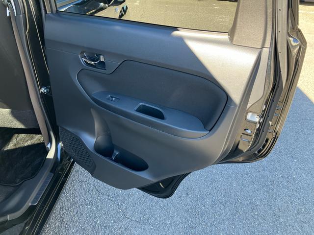 ムーヴＸリミテッドII　ＳＡIIIＣＤ／ＡＵＸ／ＵＳＢ　Ｂカメラ　ＬＥＤヘッドライト　オートライト　アイドリングストップ　ステリモ　キーレスエントリー　スマアシ　盗難防止警報　足踏み式駐車ブレーキ　プライバシーガラス　アルミホイール（千葉県）の中古車