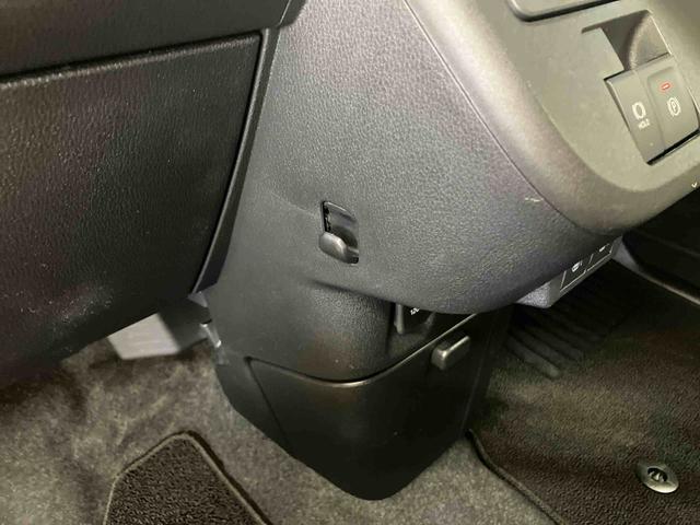 ムーヴキャンバスストライプスＧ衝突回避支援システム　横滑り防止装置　前後コーナーセンサー　ホットカップホルダー　置きラクボックス　ホールド機能付き電動パーキングブレーキ　前席シートヒーター　バニティーミラー付き左右サンバイザー（千葉県）の中古車