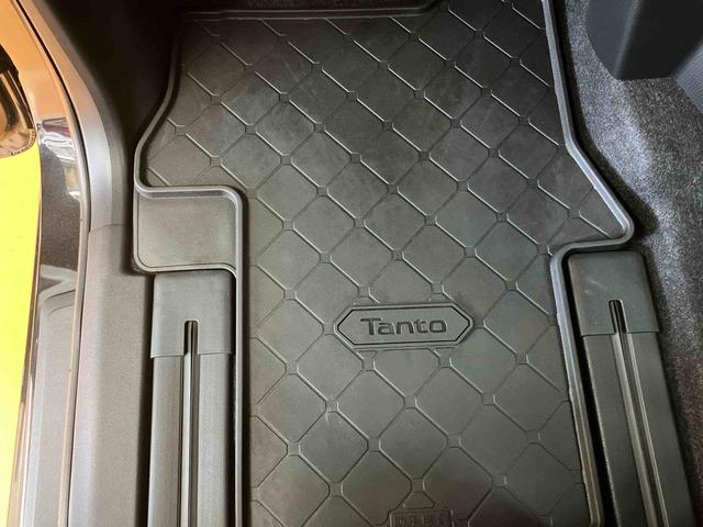 タントカスタムＲＳ衝突回避支援システム　横滑り防止装置　前後コーナーセンサー　ホールド機能付き電動パーキングブレーキ　前席シートヒーター　チルトステアリング　運転席シートリフター　ミラクルオープンドア（千葉県）の中古車