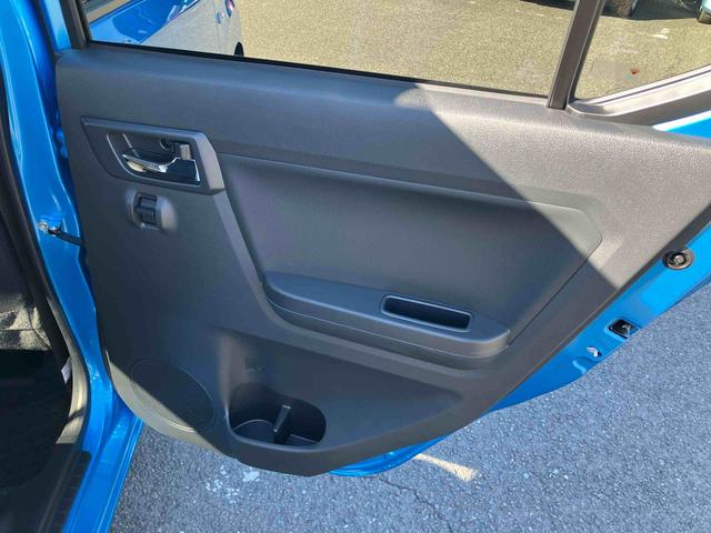 ミライースＸ　ＳＡIII衝突被害軽減ブレーキ　ＬＥＤヘッドランプ　オートライト　オートハイビーム　コーナーセンサー　電動格納ドアミラー　プライバシーガラス　アイドリングストップ　サイドレバー式駐車ブレーキ　キーレスエントリー（千葉県）の中古車