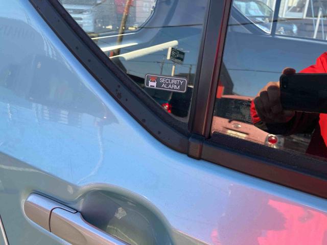 ミライースＬ　ＳＡIIIＣＤデッキ／キーレスエントリー／ホイールカバー／アイドリングストップ／スマートアシスト３／電動格納ミラー／カーペットマット／バイザー／コーナーセンサー（千葉県）の中古車