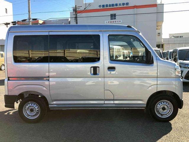 ハイゼットカーゴデラックス衝突被害軽減ブレーキ　誤発進抑制制御　横滑り防止装置　空転防止装置　ＡＢＳ　オートライト　オートハイビーム　前後コーナーセンサー　オーバーヘッドシェルフ　プライバシーガラス　キーレス　集中ドアロック（千葉県）の中古車