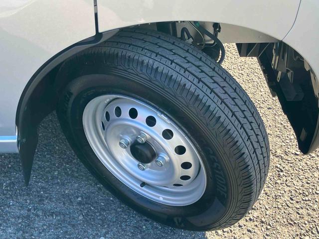 ハイゼットカーゴデラックス衝突被害軽減ブレーキ　誤発進抑制制御　横滑り防止装置　空転防止装置　ＡＢＳ　オートライト　オートハイビーム　前後コーナーセンサー　オーバーヘッドシェルフ　プライバシーガラス　キーレス　集中ドアロック（千葉県）の中古車