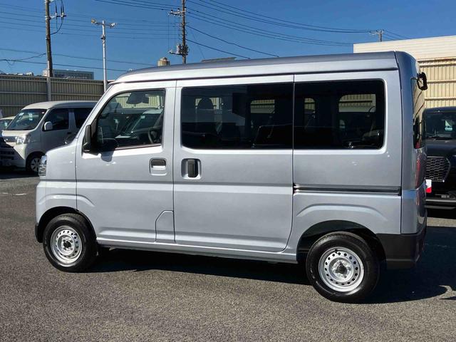 ハイゼットカーゴデラックス衝突被害軽減ブレーキ　誤発進抑制制御　横滑り防止装置　空転防止装置　ＡＢＳ　オートライト　オートハイビーム　前後コーナーセンサー　オーバーヘッドシェルフ　プライバシーガラス　キーレス　集中ドアロック（千葉県）の中古車