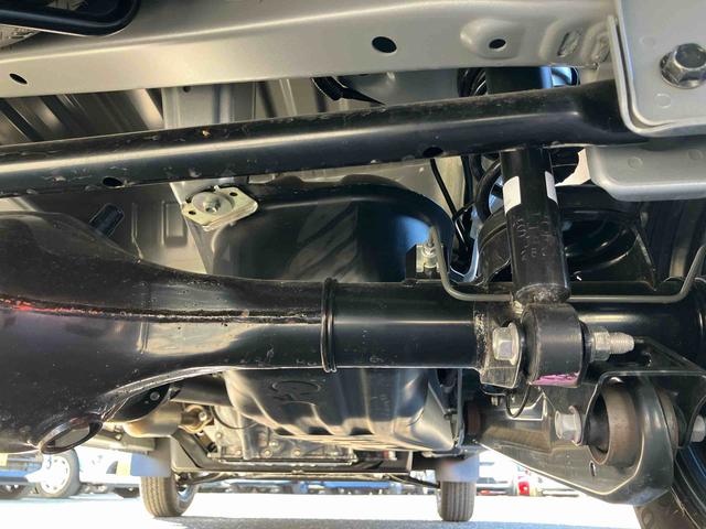 ハイゼットカーゴデラックス衝突被害軽減ブレーキ　誤発進抑制制御　横滑り防止装置　空転防止装置　ＡＢＳ　オートライト　オートハイビーム　前後コーナーセンサー　オーバーヘッドシェルフ　プライバシーガラス　キーレス　集中ドアロック（千葉県）の中古車