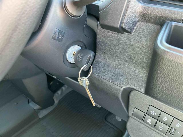 ハイゼットカーゴデラックス衝突被害軽減ブレーキ　誤発進抑制制御　横滑り防止装置　空転防止装置　ＡＢＳ　オートライト　オートハイビーム　前後コーナーセンサー　オーバーヘッドシェルフ　プライバシーガラス　キーレス　集中ドアロック（千葉県）の中古車