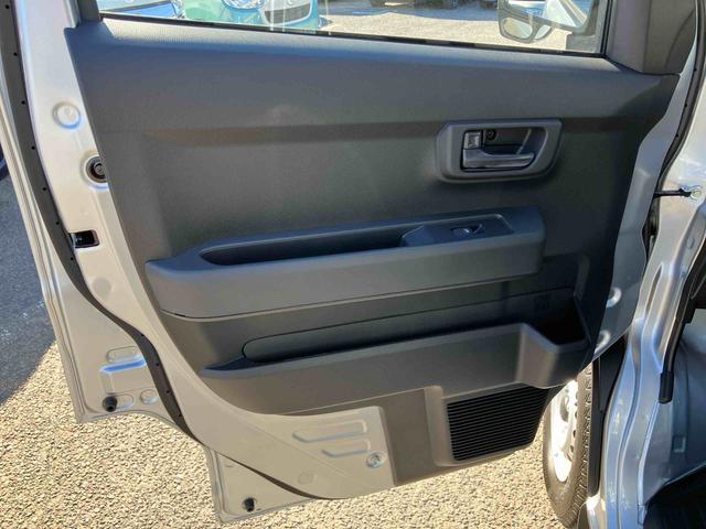 ハイゼットカーゴデラックス衝突被害軽減ブレーキ　誤発進抑制制御　横滑り防止装置　空転防止装置　ＡＢＳ　オートライト　オートハイビーム　前後コーナーセンサー　オーバーヘッドシェルフ　プライバシーガラス　キーレス　集中ドアロック（千葉県）の中古車