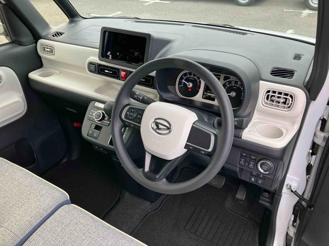 ムーヴキャンバスストライプスＧバックカメラ　ＬＥＤヘッドライト　オートライト　オートハイビーム　スマアシ　前後コーナーセンサー　両側電動スライド　シートヒーター　電動駐車ブレーキ　ホッとカップホルダー　置き楽ＢＯＸ　キーフリー（千葉県）の中古車