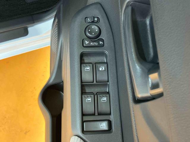 ムーヴＸ衝突回避支援システム　横滑り防止装置　アイドリングストップ　オートライト　オートハイビーム　ＬＥＤヘッドライト　前後コーナーセンサー　バニティーミラー付き左右サンバイザー　左側電動スライドドア（千葉県）の中古車