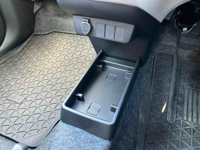 ミライースＸ　ＳＡIIIスマアシ　ＬＥＤヘッドランプ　オートライト　オートハイビーム　前後コーナーセンサー　スモークガラス　デジタルメーター　サイドレバー式駐車ブレーキ　電動格納ドアミラー　キーレスエントリー　盗難防止警報（千葉県）の中古車