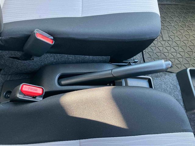 ミライースＸ　ＳＡIIIスマアシ　ＬＥＤヘッドランプ　オートライト　オートハイビーム　前後コーナーセンサー　スモークガラス　デジタルメーター　サイドレバー式駐車ブレーキ　電動格納ドアミラー　キーレスエントリー　盗難防止警報（千葉県）の中古車