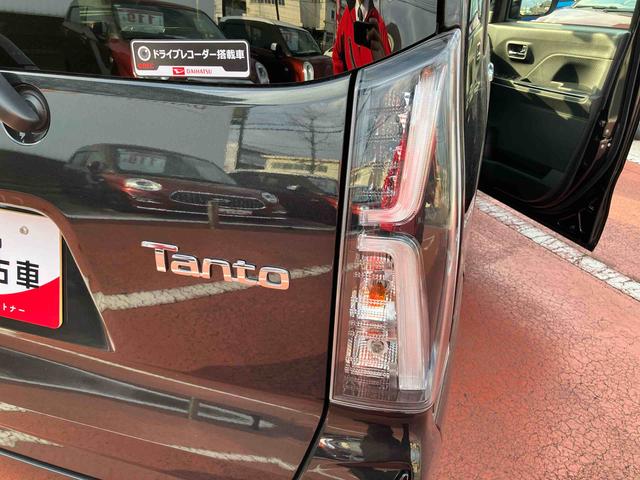 タントカスタムＲＳ純正メモリーナビ　ナビ連動純正ドライブレコーダー　純正ビルトイン型ＥＴＣ　両側電動スライドドア　ターボ車　衝突回避支援ブレーキ　誤発進抑制装置　アイドリングストップ　スマートキー　オートライト（千葉県）の中古車