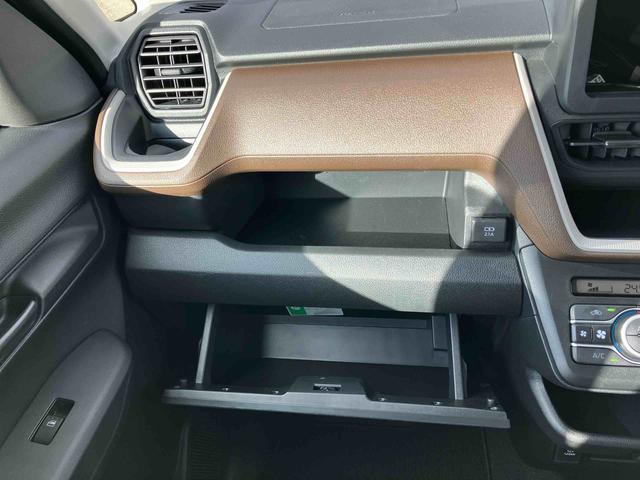 ムーヴＸ左側電動スライドドア　バックカメラ　ＬＥＤヘッドライト　オートライト　オートハイビーム　スマアシ　前後コーナーセンサー　キーフリーシステム　イモビ　盗難防止アラーム　足踏み式駐車ブレーキ　ステリモ（千葉県）の中古車