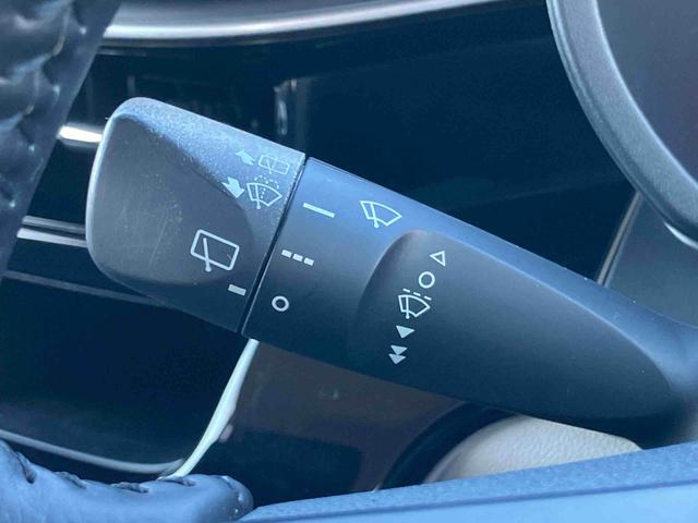 ムーヴＸリミテッドII　ＳＡIIIキーフリー（リモコンエンジンスターター付）　ＣＤ／ＢＴ／ＵＳＢ／ＤＶＤ　バックカメラ　運転席シートヒーター　トップシェイドガラス　アルミ　ＬＥＤヘッドライト　オートライト　革巻きステアリング　ステリモ（千葉県）の中古車