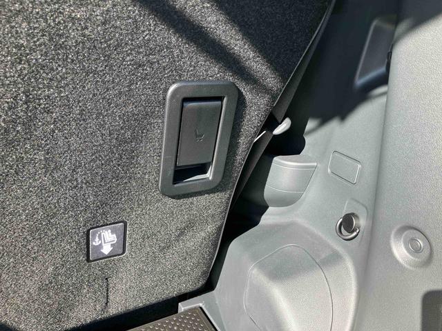 タントＸ衝突被害軽減ブレーキ　左側電動スライド　Ｂカメラ　ＬＥＤヘッドランプ　オートライト　オートハイビーム　電動駐車ブレーキ　シートヒーター　コーナーセンサー　ステアリングリモコン　キーフリー　盗難防止警報（千葉県）の中古車